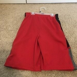 Boys size 7 black, gray and red mesh shorts STX